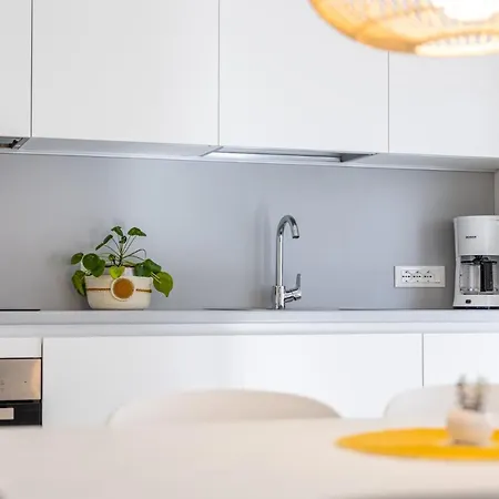Apartment Italyescapes Maia Meran
